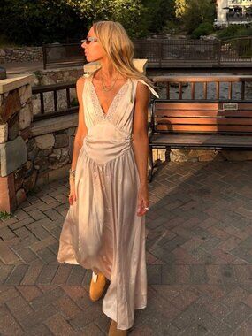 Helsa The Silk Celeste Dress